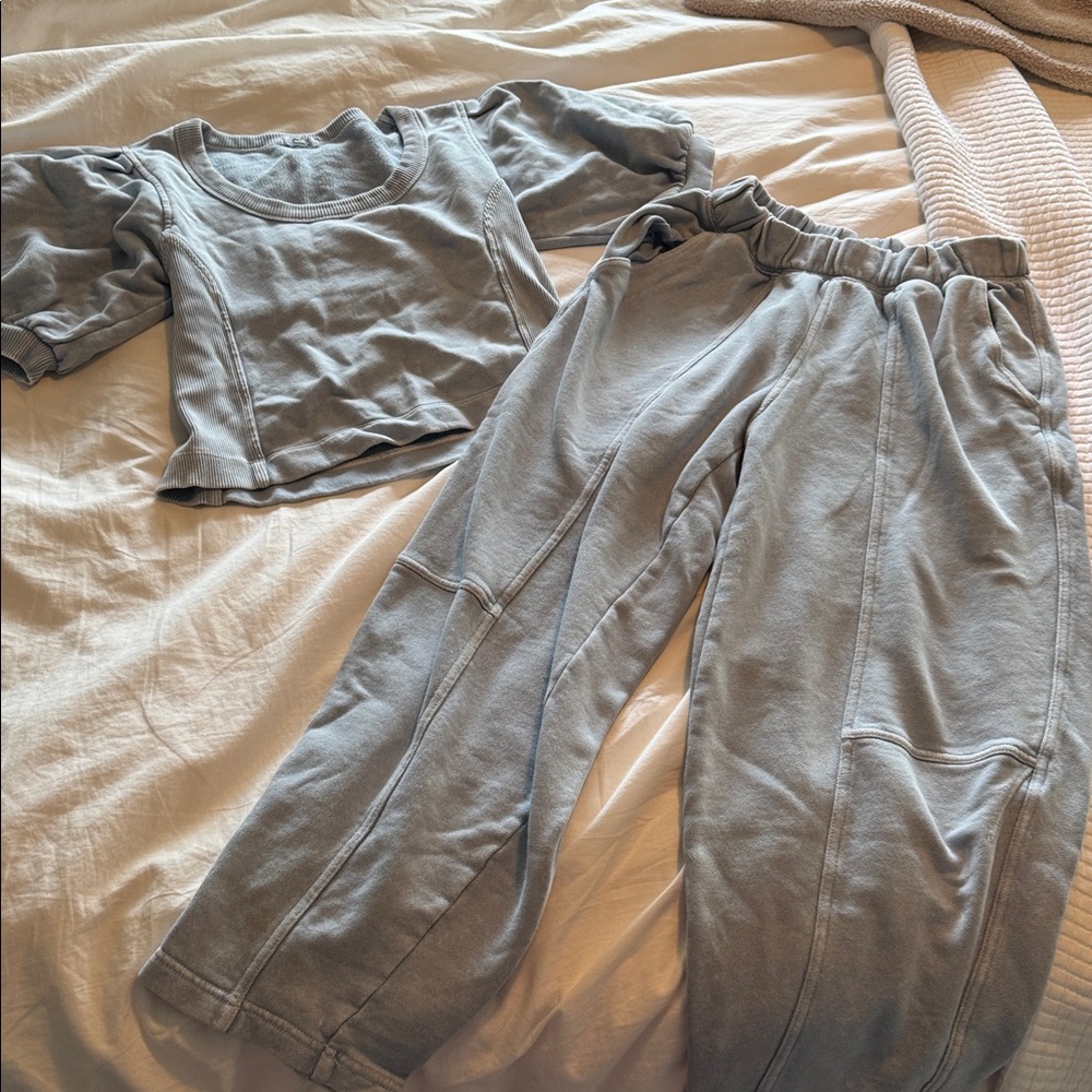 Aerie Cropped Top, Barrel Leg Sweat Set